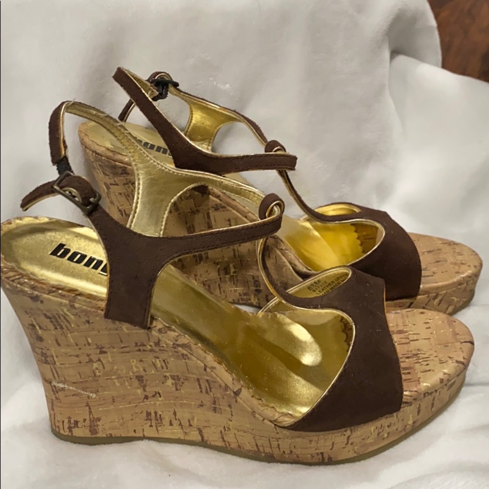 Bongo Wedge Sandals✨